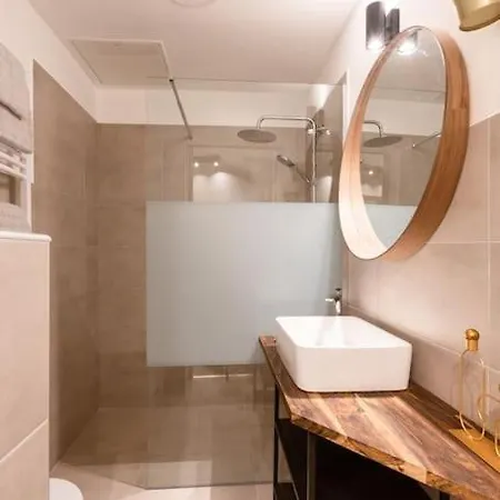 Brandnewchainbridgehome For 2-fastwifi/ac/smarttv Budapešť