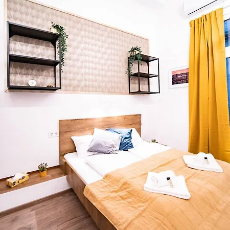 Brandnewchainbridgehome For 2-fastwifi/ac/smarttv Apartmán Budapešť